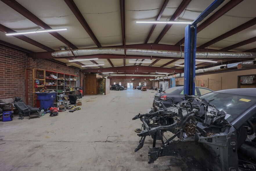 More Photos Of 510 Morgan Mill Rd, Monroe Freestanding For Sale