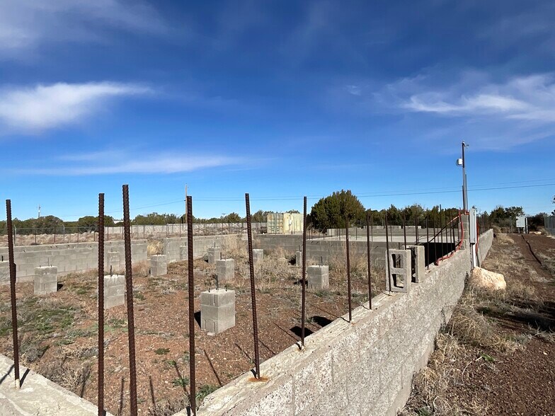 More Photos Of 8356 Silver Creek Dr, Show Low Office For Sale