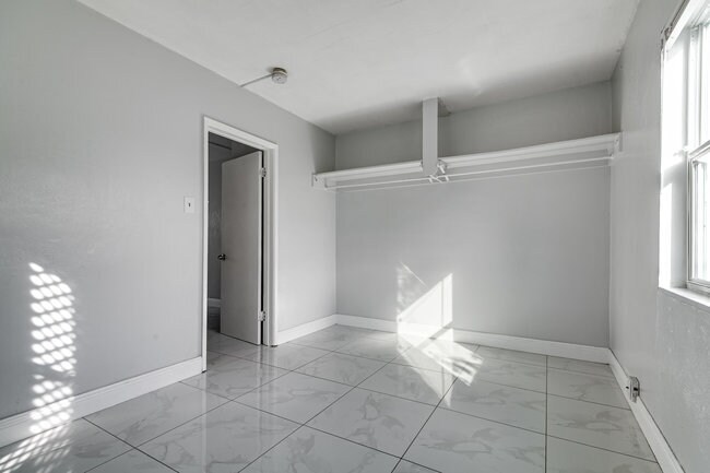 More Photos Of 426 NW 14th Ave, Fort Lauderdale Apartments For Sale