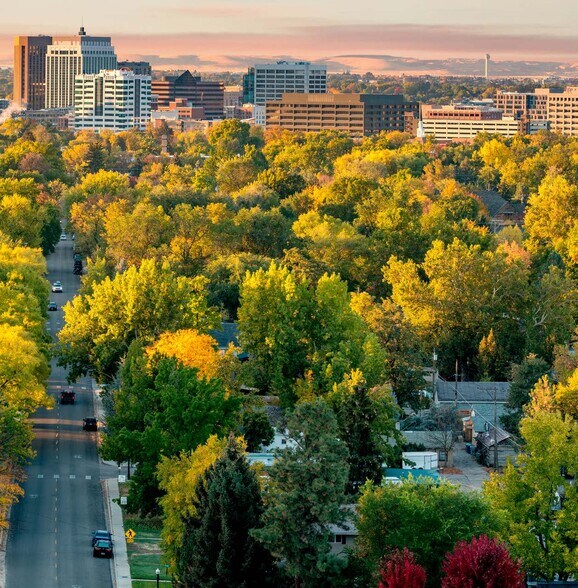 More Photos Of 1491 S Eagle Rd, Meridian Auto Repair For Sale