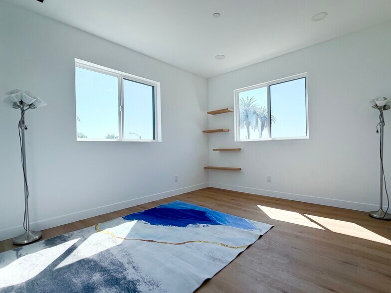 More Photos Of 4627 Rosewood Ave, Los Angeles Multifamily For Sale