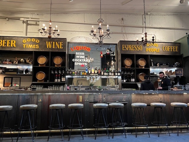 More Photos Of 49 Monroe St, New York Warehouse For Lease