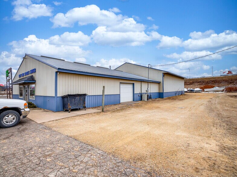 More Photos Of 2335 W Main St, Red Wing Auto Repair For Sale