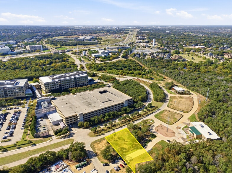 More Photos Of 1420 W Kirkwood Blvd, Southlake Office For Sale