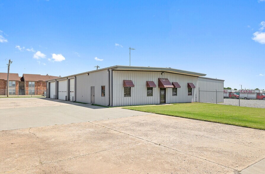 Primary Photo Of 1510 Amity Ln, El Reno Industrial For Lease