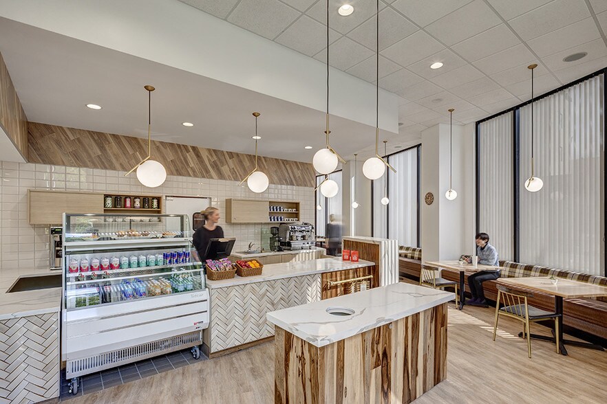 More Photos Of 2601-2603 Main St, Irvine Unknown For Lease