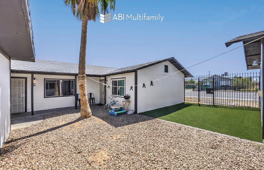 More Photos Of 2215 Stewart Ave, Las Vegas Apartments For Sale