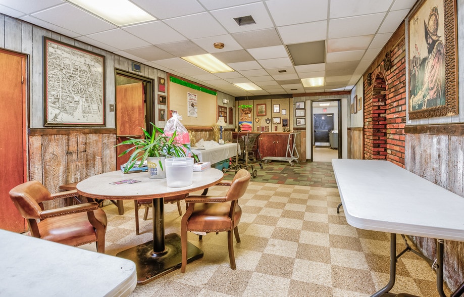 More Photos Of 10 Pythian Dr, Edgewater Lodge Meeting Hall For Sale