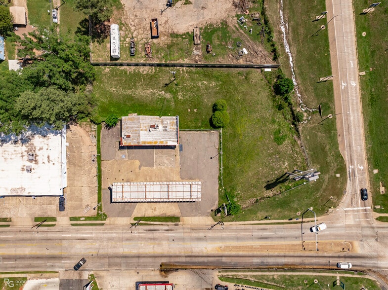 More Photos Of 4025 Jewella Ave, Shreveport Convenience Store For Sale