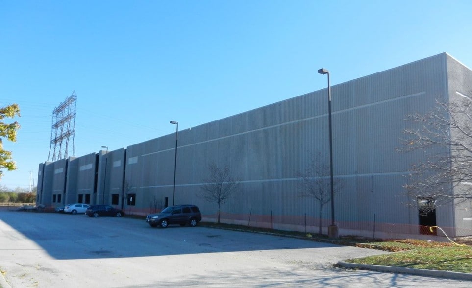 More Photos Of 105 Queens Plate Dr, Toronto Warehouse For Lease