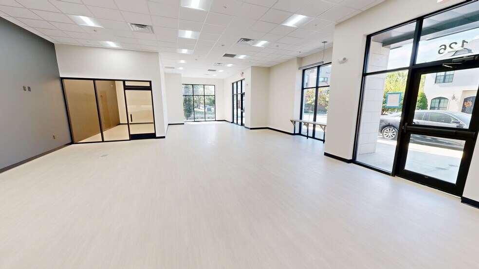 More Photos Of 301 SE G St, Bentonville Coworking Space