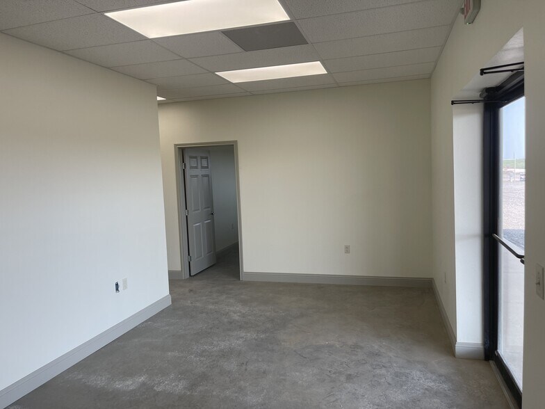 More Photos Of 4505 E County Rd 45 B, Midland Industrial For Lease