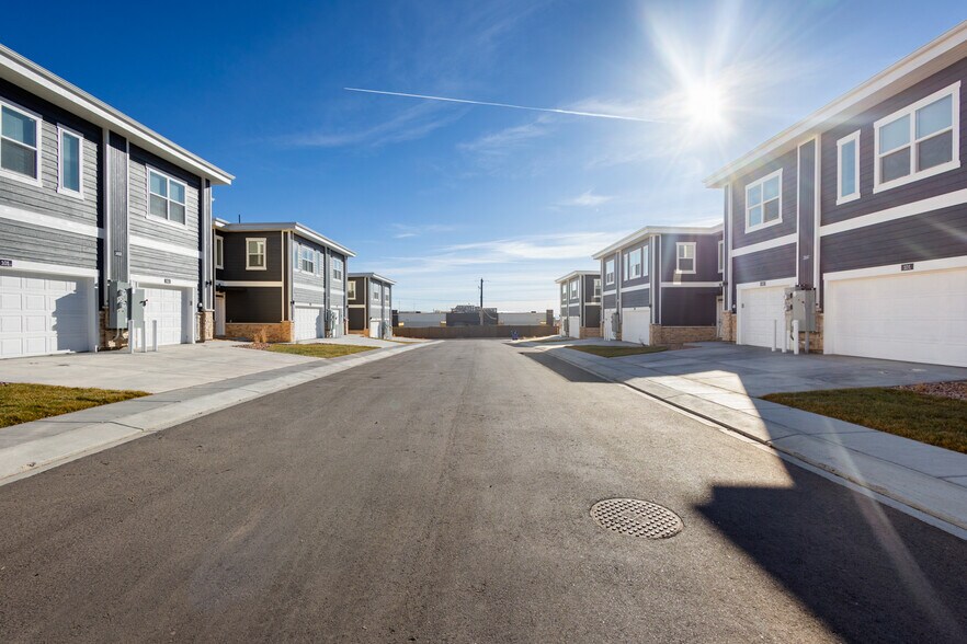 More Photos Of 3547-3607 E Uintah St, Colorado Springs Apartments For Sale