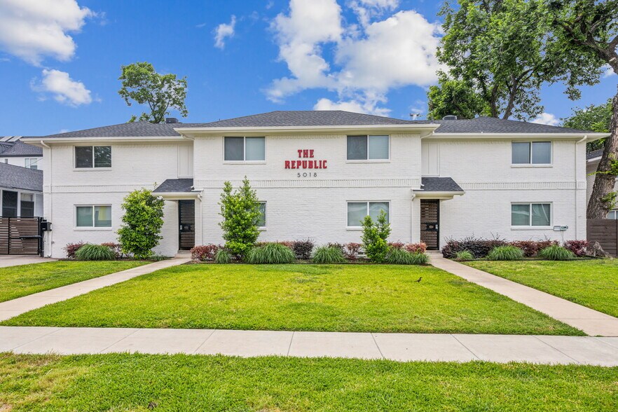 Primary Photo Of 5018 San Jacinto St, Dallas Apartments For Sale