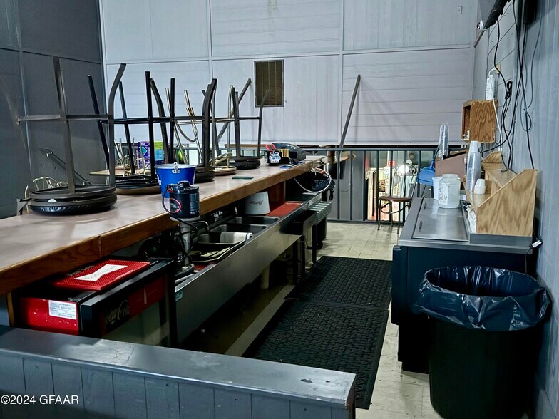 More Photos Of 318 4th St NE, Devils Lake Bar For Sale