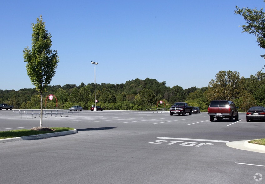 Primary Photo Of 10 Crooked Run Plz, Front Royal Unknown For Lease