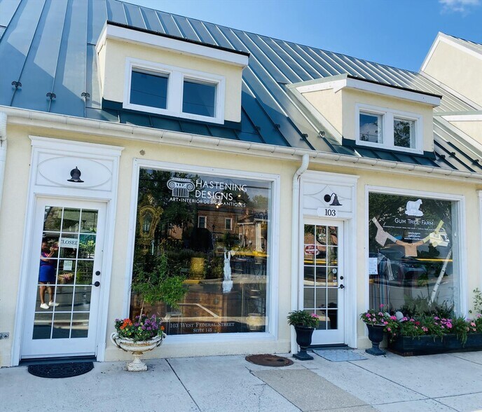 More Photos Of 103 W Federal St, Middleburg Storefront Retail Office For Sale