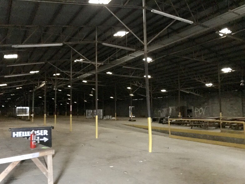 More Photos Of 36 Foundy St, Asheville Warehouse For Lease