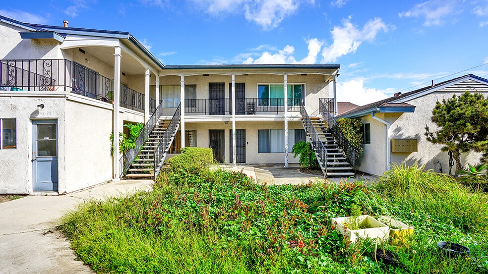 More Photos Of 12561 Camus Ln, Garden Grove Apartments For Sale