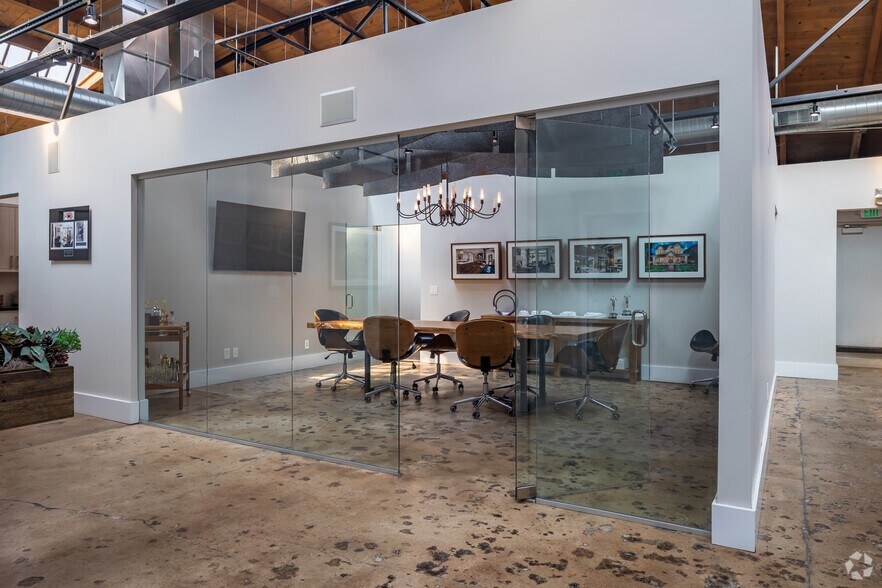 More Photos Of 1361 S Broadway, Denver Storefront Retail Office For Lease