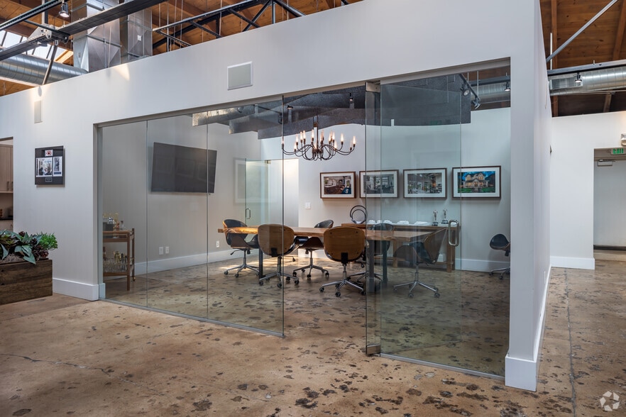 More Photos Of 1361 S Broadway, Denver Storefront Retail Office For Lease