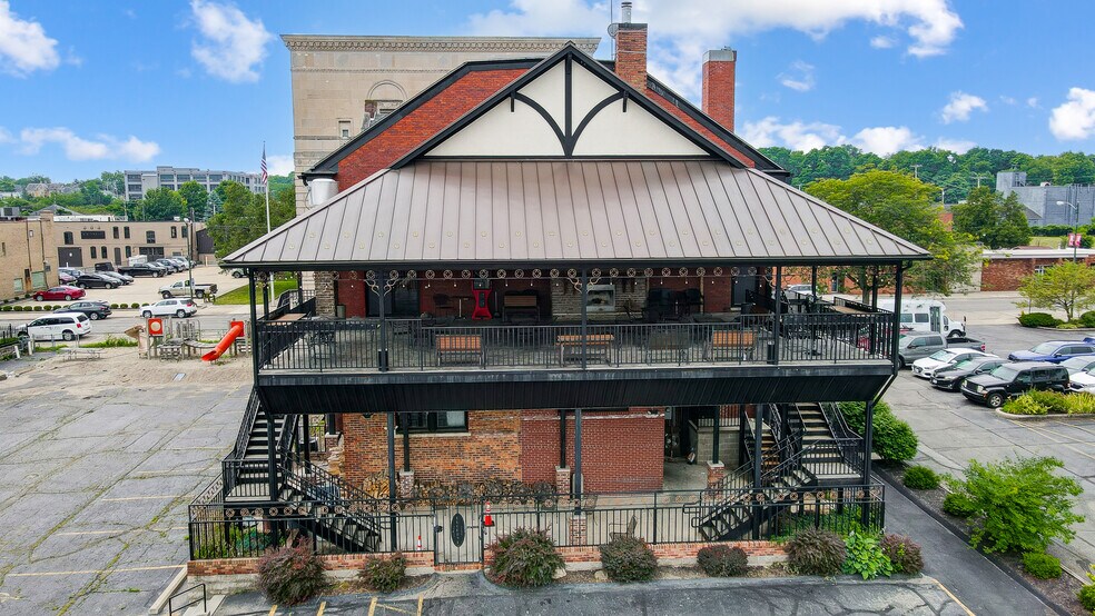 More Photos Of 126 W High St, Springfield Lodge Meeting Hall For Sale