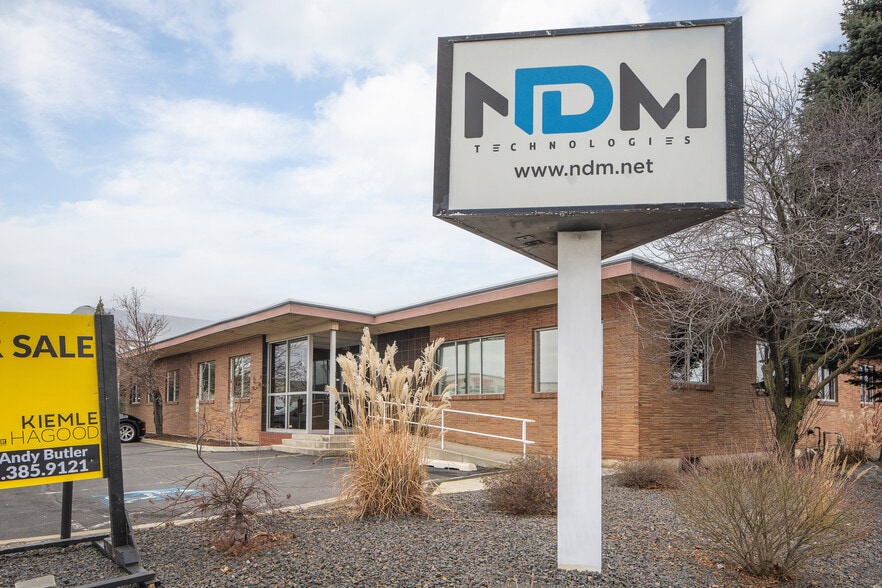 More Photos Of 802 N Fancher Rd, Spokane Valley Office For Sale