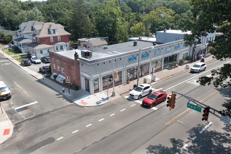 Primary Photo Of 528-538 Bloomfield Ave, Verona Storefront For Lease