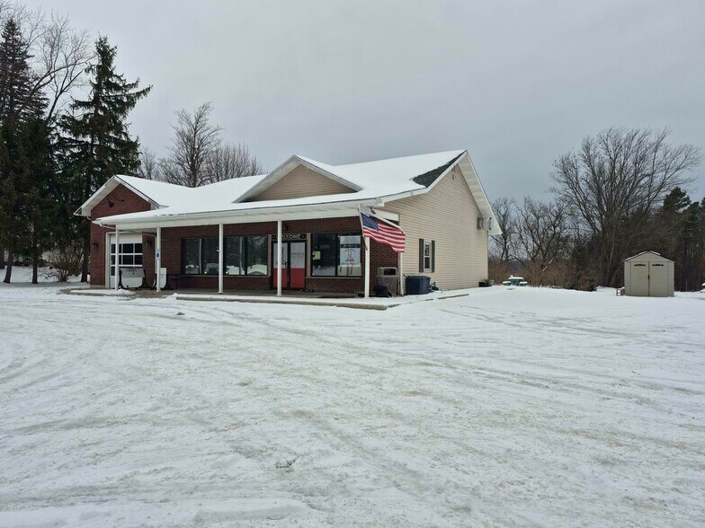 More Photos Of 1342 Quaker Rd, East Aurora General Retail For Sale
