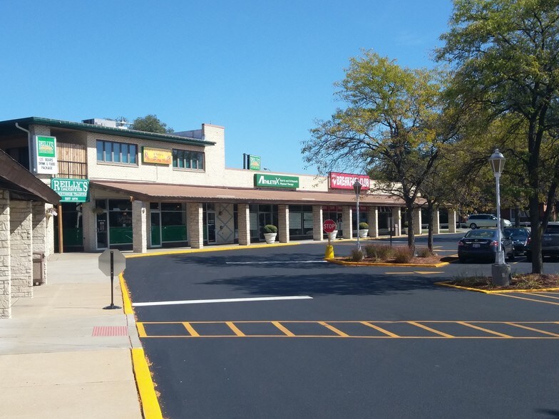 More Photos Of 4000-4046 W 111th St, Oak Lawn Unknown For Lease