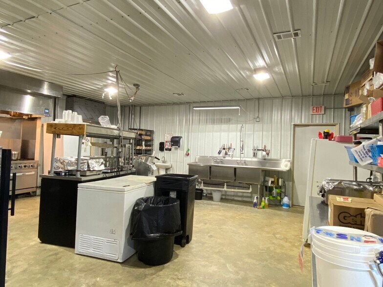 More Photos Of 5 Jo Jo St, Hardy Restaurant For Sale