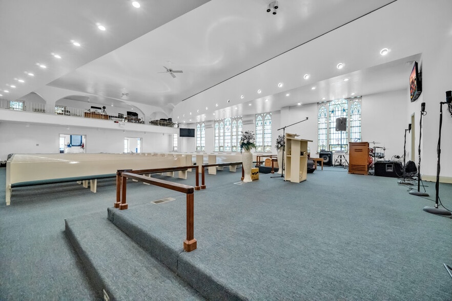 More Photos Of 803 N Wooster Rd, Barberton Religious Facility For Sale
