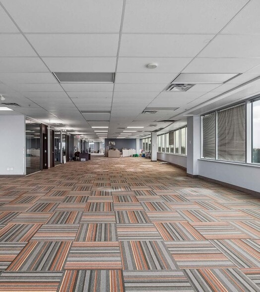More Photos Of 7150 Derrycrest Dr, Mississauga Office For Sale