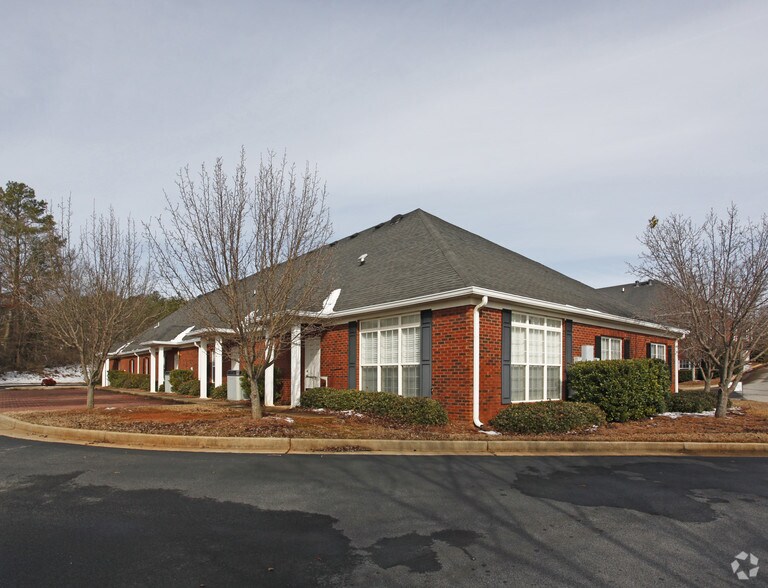 More Photos Of 360 Corporate Center Ct, Stockbridge Office For Lease