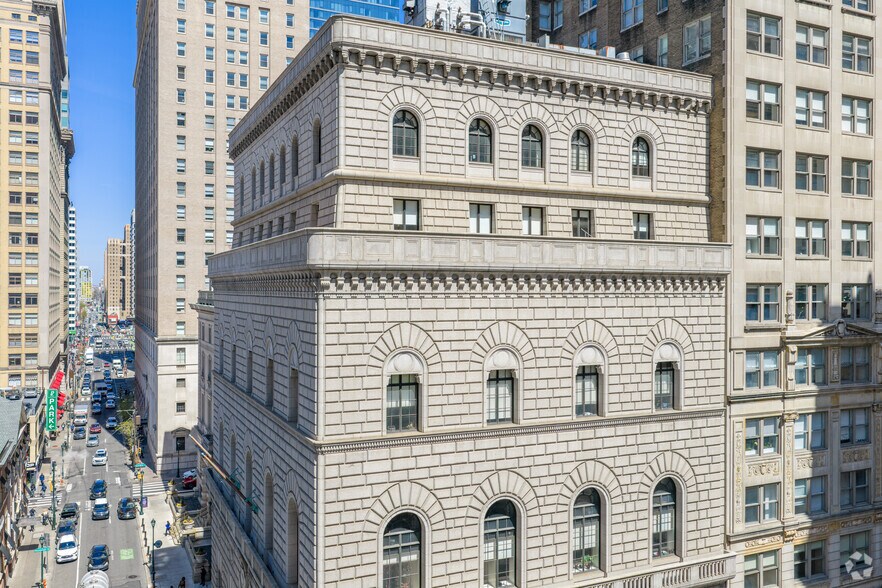 More Photos Of 1435-1441 Walnut St, Philadelphia Office For Lease