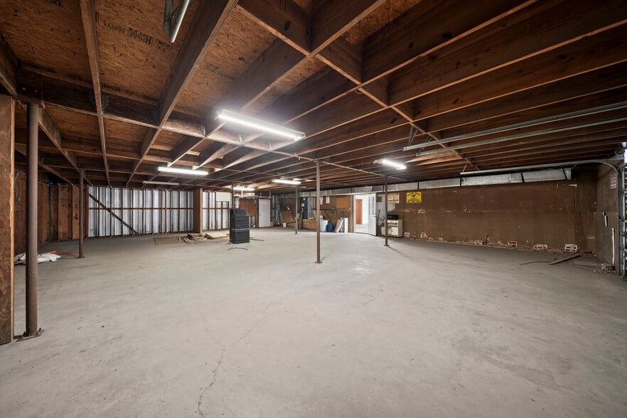More Photos Of 2318 FM 1128 Rd, Pearland Storefront For Sale
