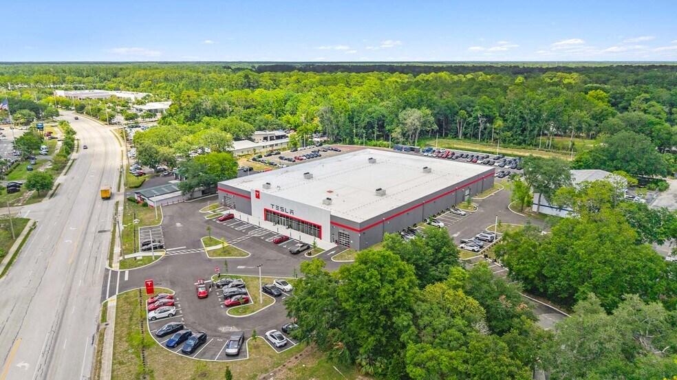 More Photos Of 2501 N Main St, Gainesville Auto Dealership For Sale