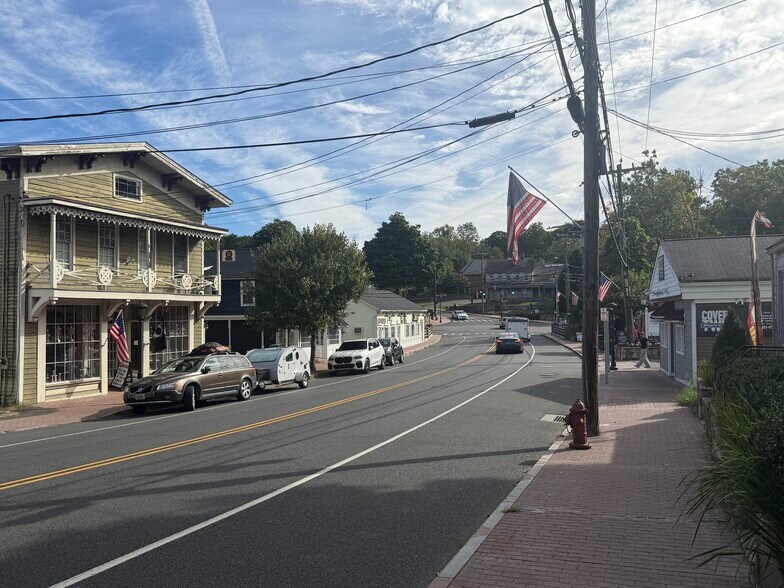 More Photos Of 5 Riverside Rd, Sandy Hook Medical For Sale