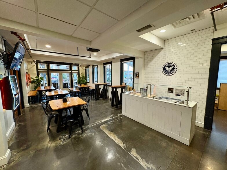 More Photos Of 1901 E Ocean View Ave, Norfolk Storefront For Sale