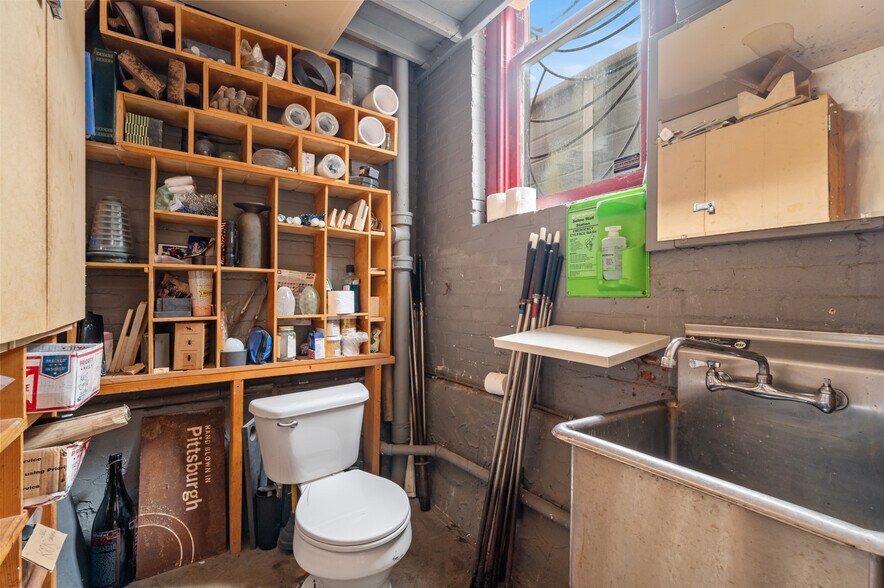 More Photos Of 117 S 16th St, Pittsburgh Storefront Retail Residential For Sale