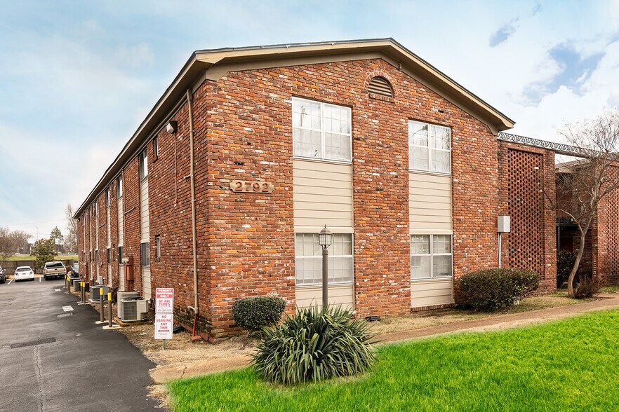 More Photos Of 2780 Madison Ave, Memphis Apartments For Sale