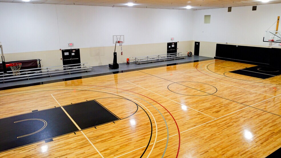 More Photos Of 950 S Central Ave, Compton Schools For Sale