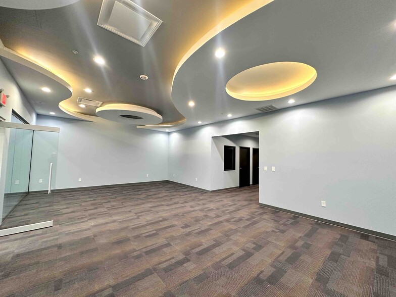 More Photos Of 3174 Ridge Rd, McKinney Medical For Sale