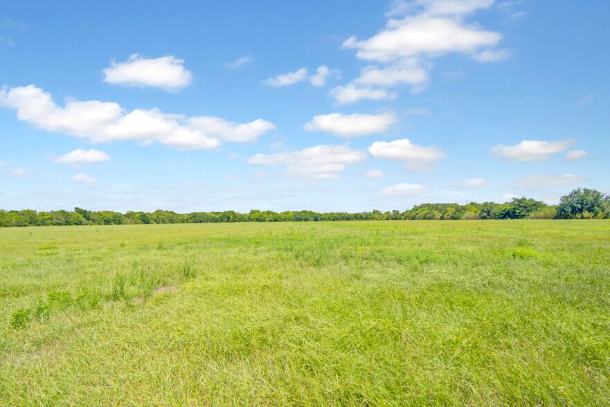 More Photos Of 7317 2nd, Hitchcock Land For Sale