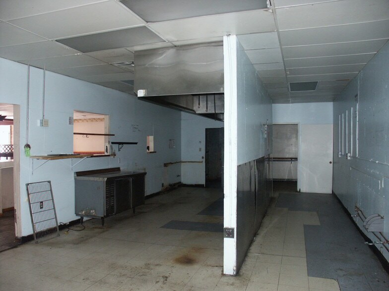 More Photos Of 5023-5051 W Olive Ave, Glendale Storefront Retail Office For Lease