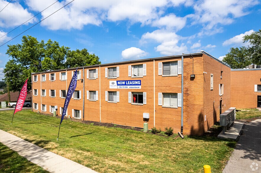 More Photos Of 2350 Ridge Ct, Lawrence Apartments For Sale