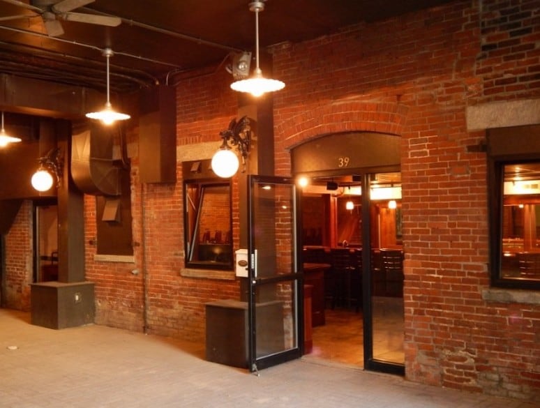 More Photos Of 37-39 Boltwood Walk, Amherst Storefront For Lease