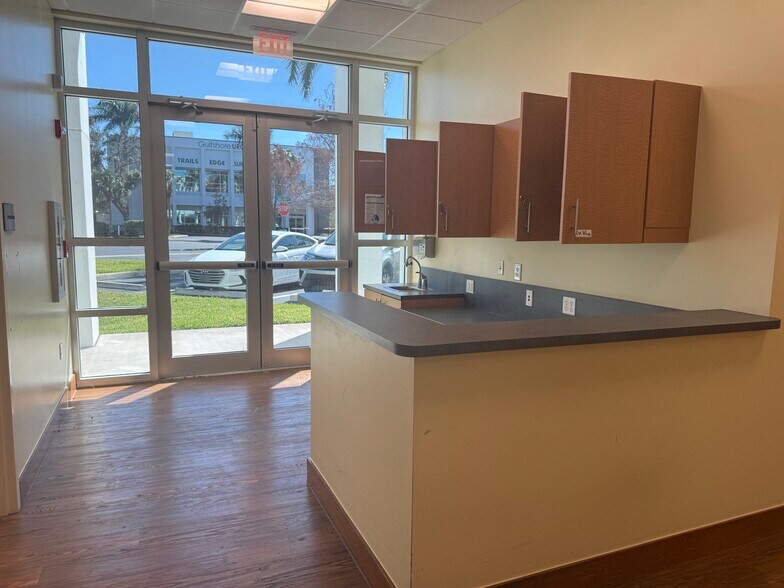 More Photos Of 3291 Woods Edge Pky, Bonita Springs Medical For Lease