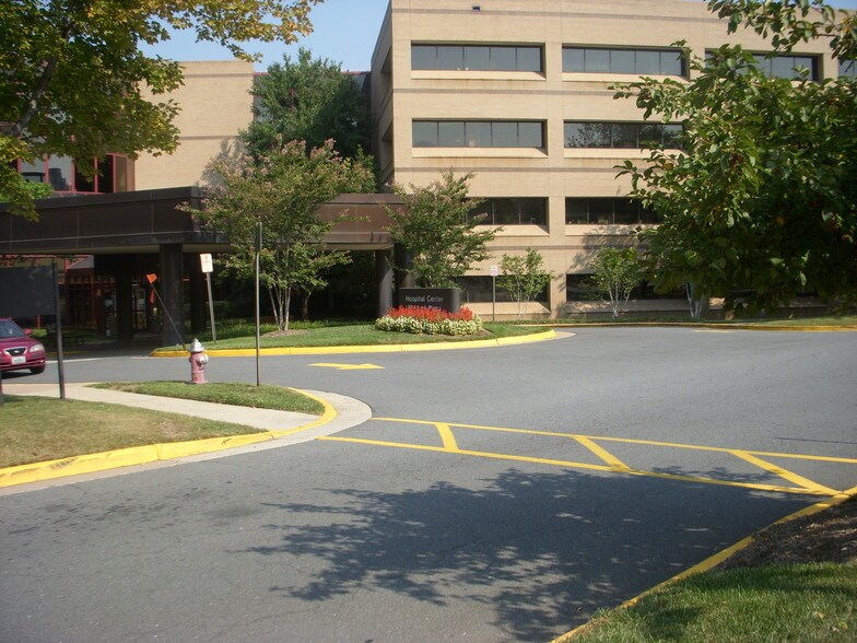More Photos Of 1800 Town Center Dr, Reston Medical For Lease