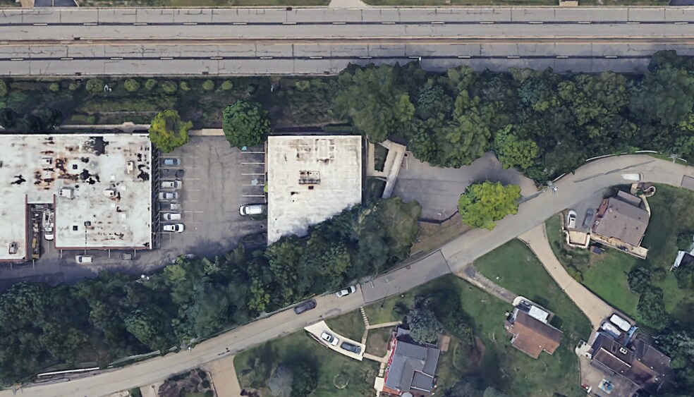 More Photos Of 2809 Banksville Rd, Pittsburgh Office For Lease